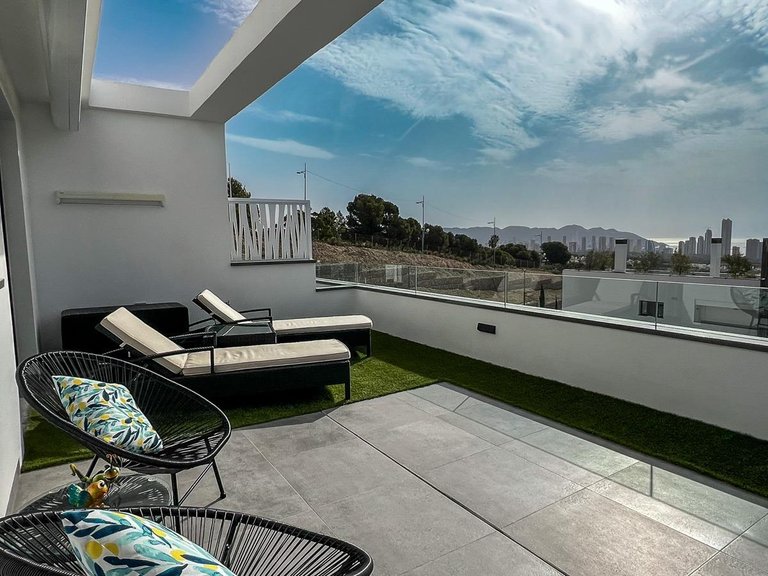Apartment for Sale in Finestrat Finestrat, Alicante 2
