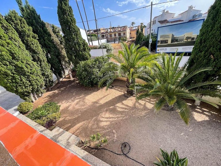 Villa for Sale in Albir Alfaz Del Pi, Alicante 33