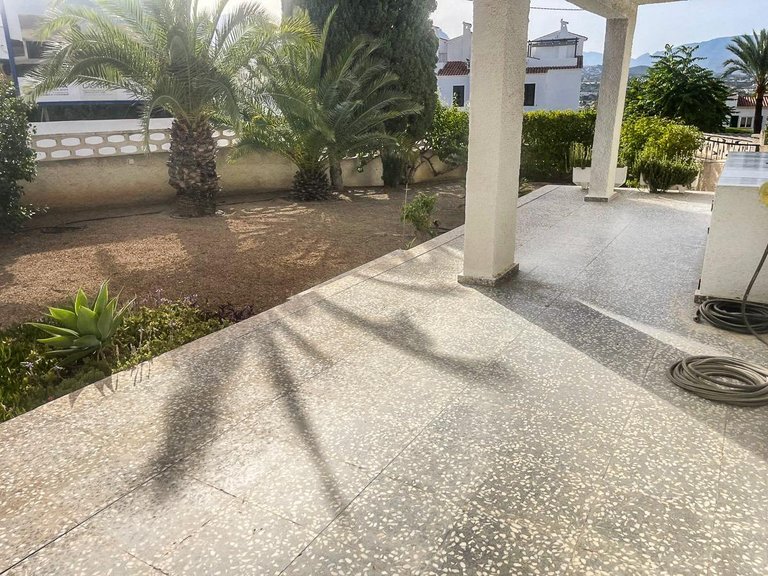 Villa for Sale in Albir Alfaz Del Pi, Alicante 39