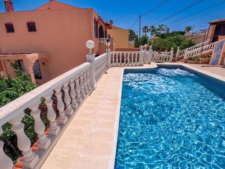 Villa for Sale in La nucia La Nucía, Alicante 2