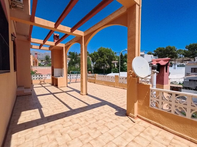 Villa for Sale in La nucia La Nucía, Alicante 46