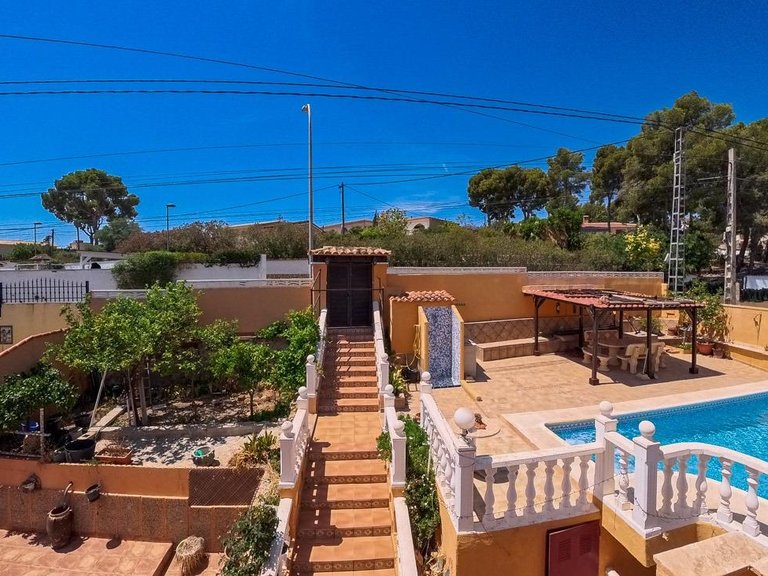 Villa for Sale in La nucia La Nucía, Alicante 6