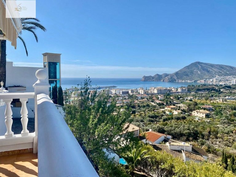 Town House for Sale in Costa Blanca Altea, Alicante 1