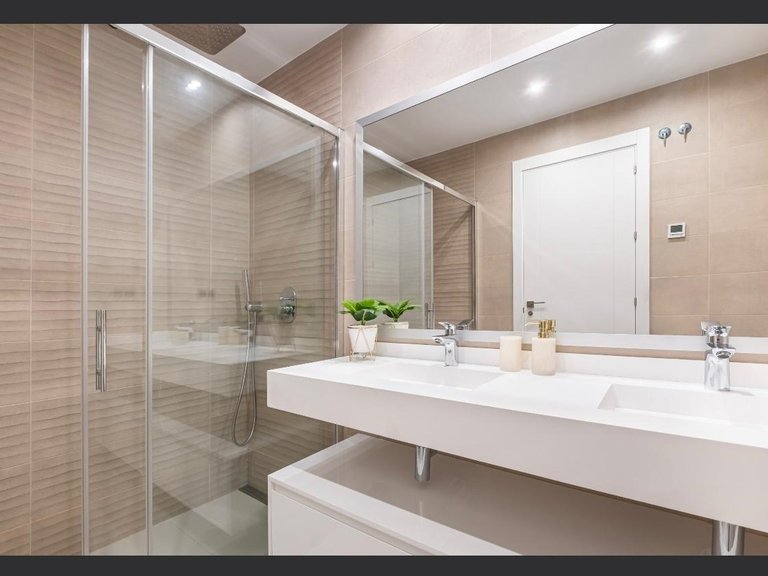 Apartment for Sale in Costa Blanca Benidorm, Alicante 3