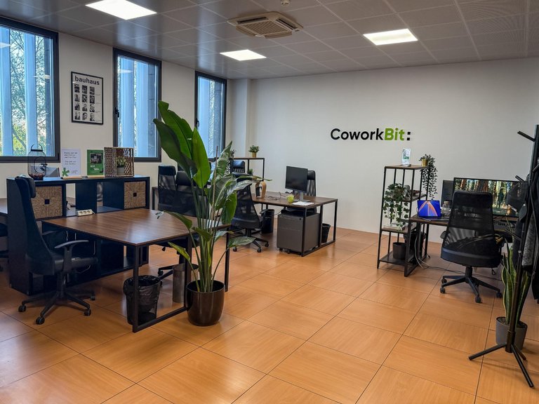 Commercial for Sale in Son Sardina, Palma De Mallorca, Balearic Islands 23