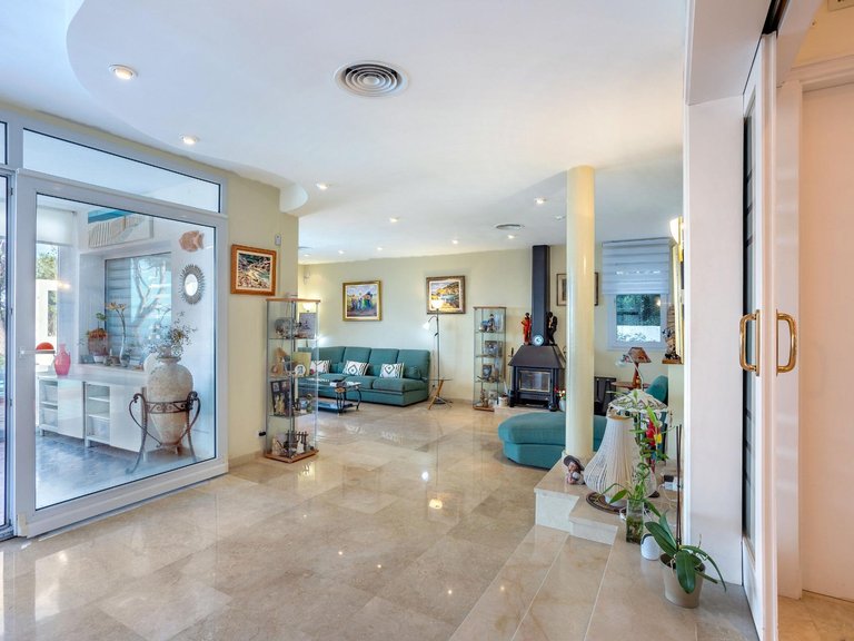 Villa for Sale in Badia Blava, Llucmajor, Balearic Islands 10