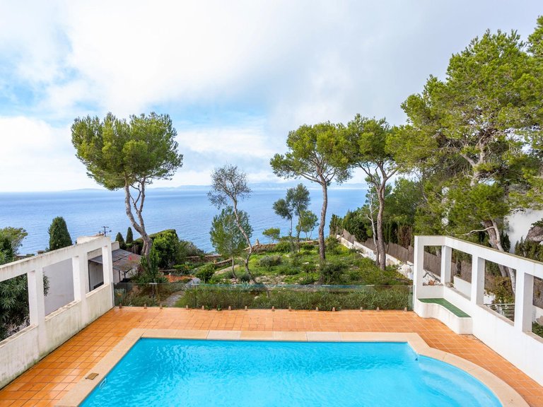 Villa for Sale in Badia Blava, Llucmajor, Balearic Islands 3