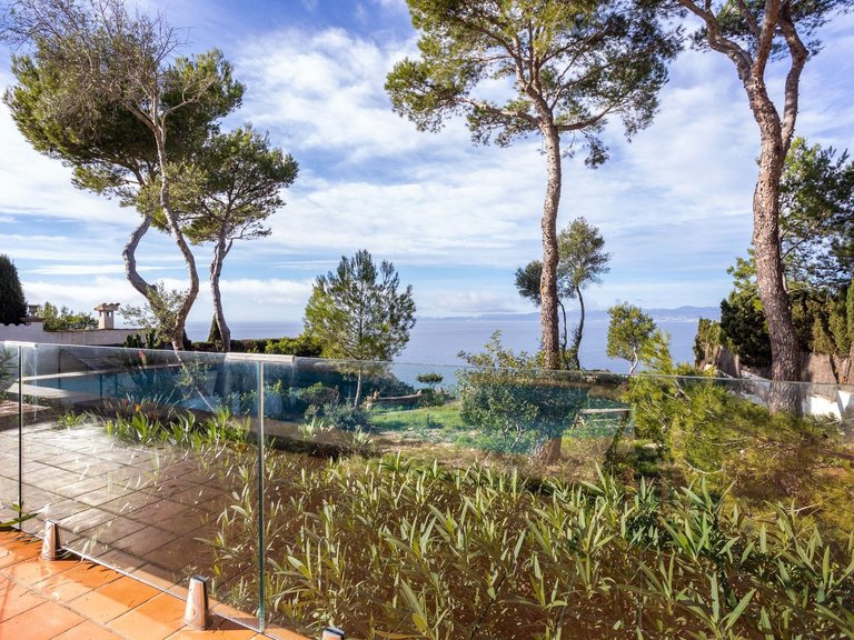 Villa for Sale in Badia Blava, Llucmajor, Balearic Islands 30