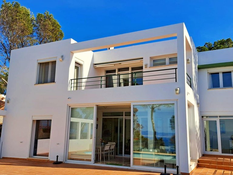 Villa for Sale in Badia Blava, Llucmajor, Balearic Islands 7