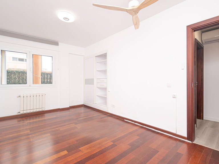 Apartment for Sale in Porto Pí, Palma De Mallorca, Balearic Islands 16