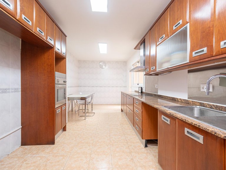 Apartment for Sale in Porto Pí, Palma De Mallorca, Balearic Islands 33