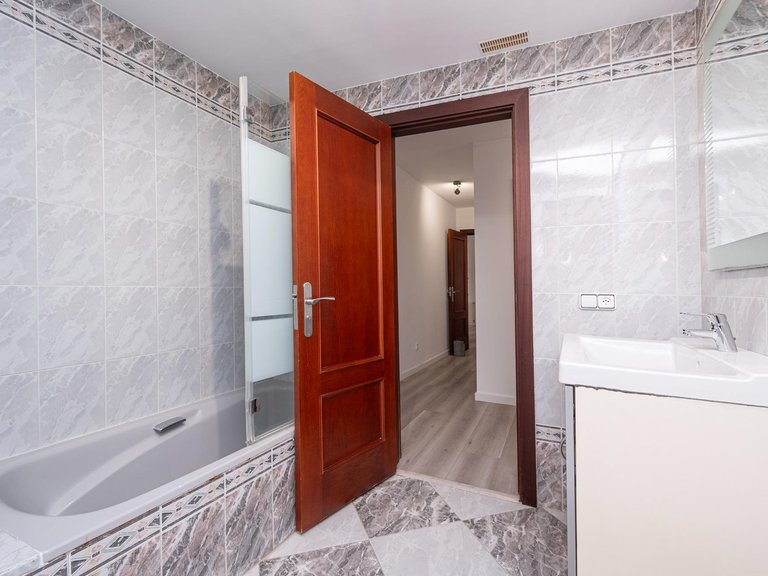 Apartment for Sale in Porto Pí, Palma De Mallorca, Balearic Islands 47