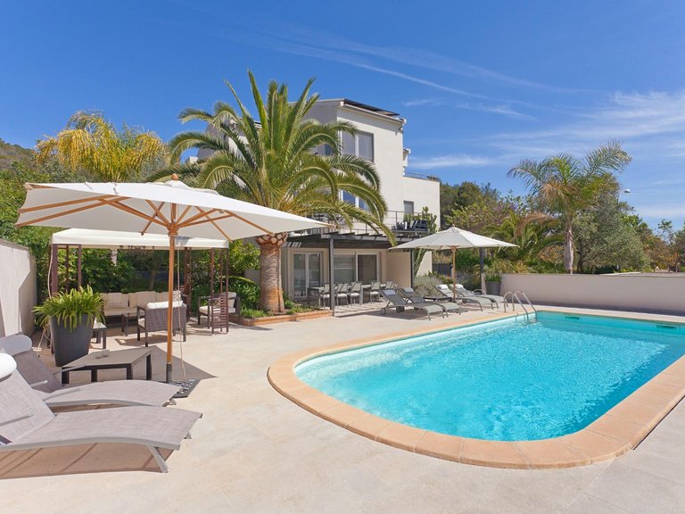 Villa for Sale in Son Roca - Son Ximelis - Son Anglada, Palma De Mallorca, Balearic Islands 1