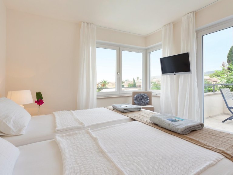 Villa for Sale in Son Roca - Son Ximelis - Son Anglada, Palma De Mallorca, Balearic Islands 10