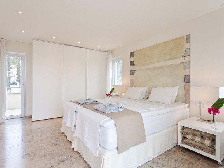 Villa for Sale in Son Roca - Son Ximelis - Son Anglada, Palma De Mallorca, Balearic Islands 9