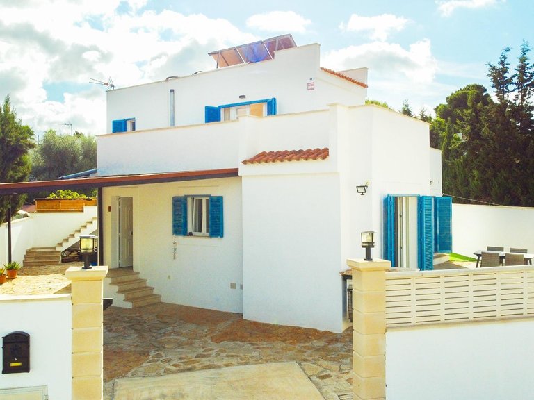 Villa for Sale in Badia Blava, Llucmajor, Balearic Islands 1