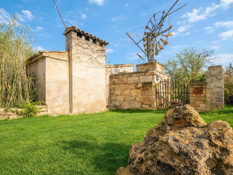 Country House for Sale in Pobla (Sa), Sa Pobla, Balearic Islands 4