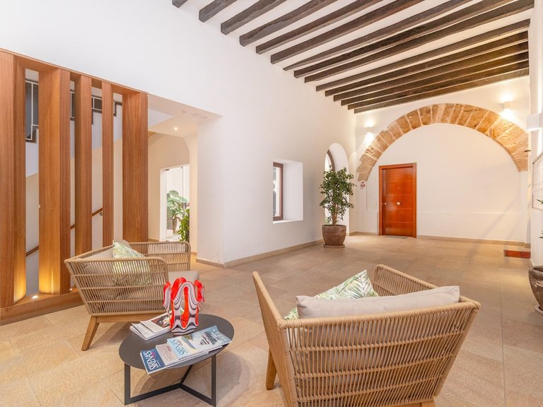 Apartment for Sale in Centro, Palma De Mallorca, Balearic Islands 25