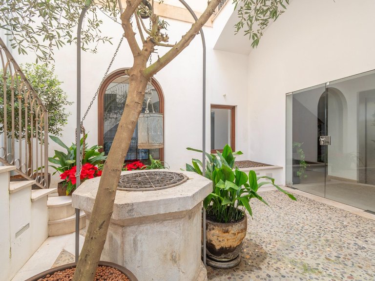 Apartment for Sale in Centro, Palma De Mallorca, Balearic Islands 26