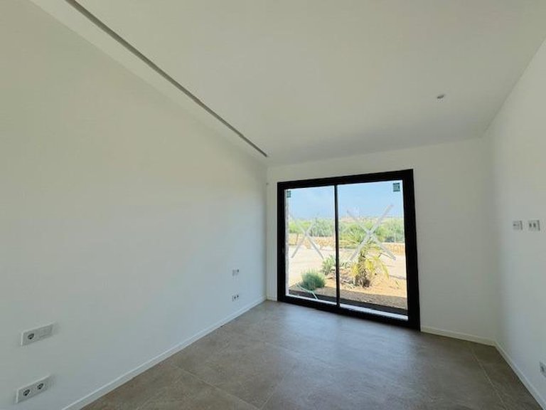 Country House for Sale in Petra, Balearic Islands 17