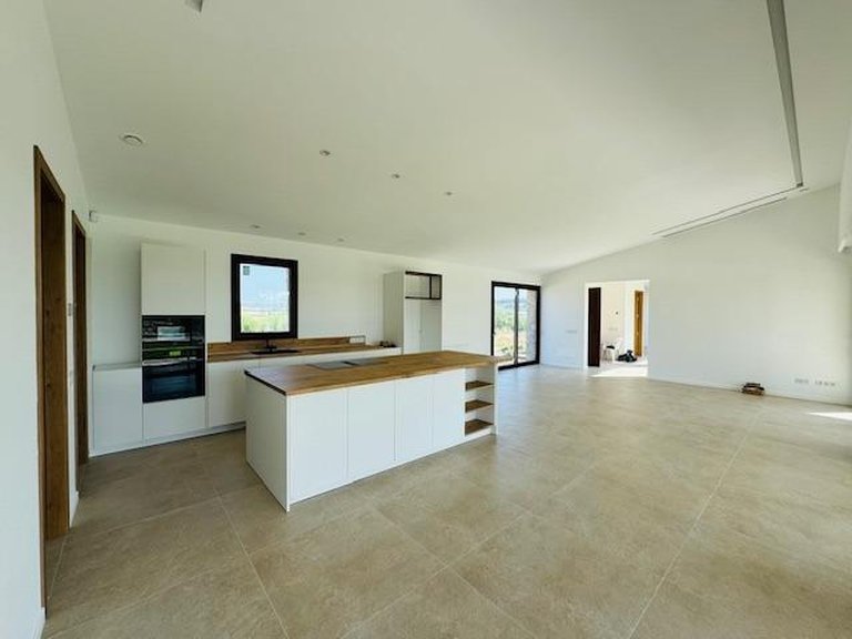 Country House for Sale in Petra, Balearic Islands 18