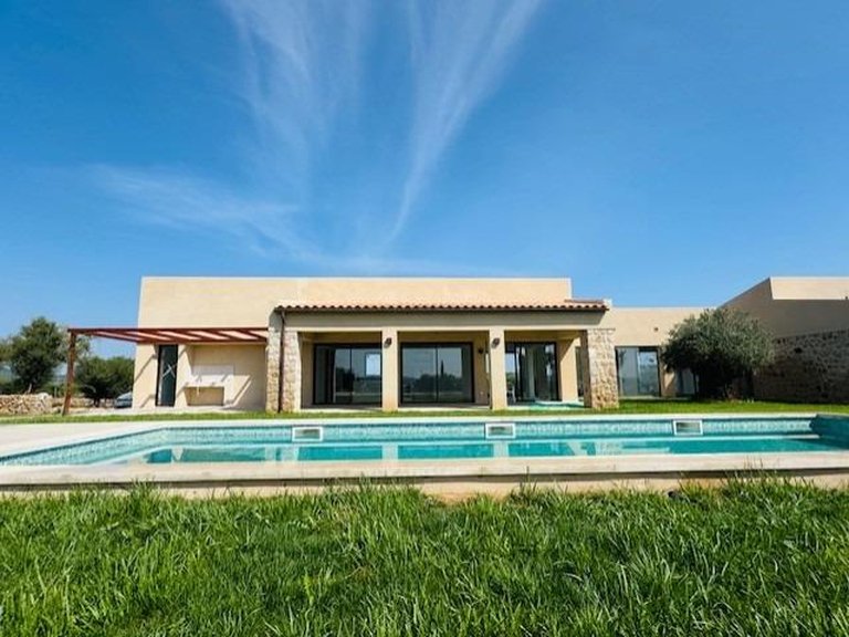 Country House for Sale in Petra, Balearic Islands 41