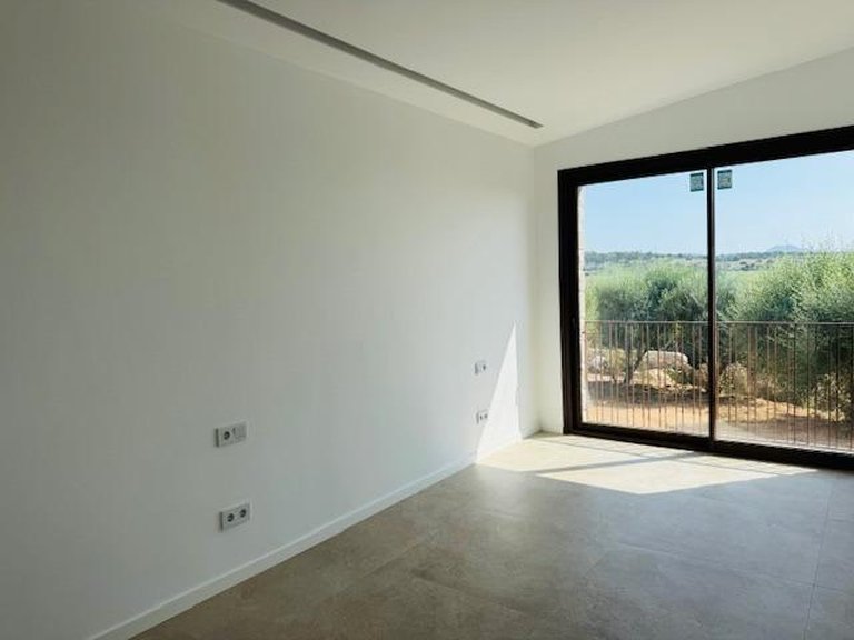 Country House for Sale in Petra, Balearic Islands 6