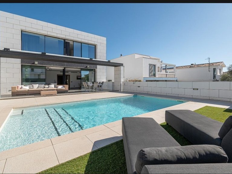 Villa for Sale in Son Roca - Son Ximelis - Son Anglada, Palma De Mallorca, Balearic Islands 2