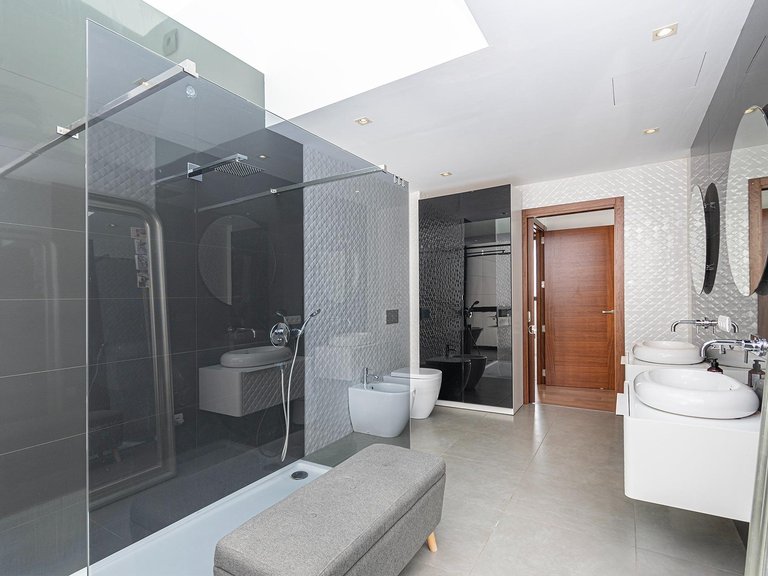 Villa for Sale in Son Roca - Son Ximelis - Son Anglada, Palma De Mallorca, Balearic Islands 32