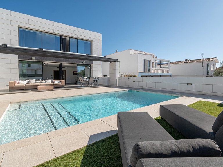 Villa for Sale in Son Roca - Son Ximelis - Son Anglada, Palma De Mallorca, Balearic Islands 9