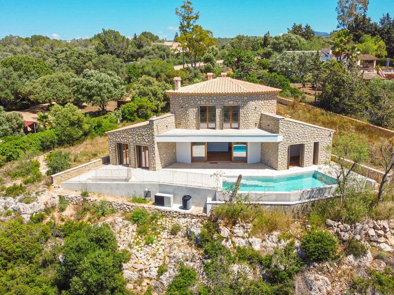 Villa for Sale in SAranjassa - Es Pil.larí, Palma De Mallorca, Balearic Islands 2