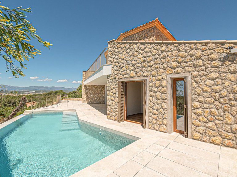 Villa for Sale in SAranjassa - Es Pil.larí, Palma De Mallorca, Balearic Islands 5