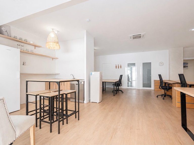 Commercial for Sale in El Fortí, Palma De Mallorca, Balearic Islands 17