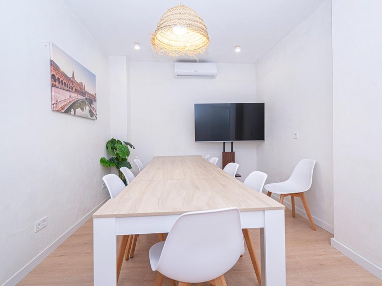 Commercial for Sale in El Fortí, Palma De Mallorca, Balearic Islands 5