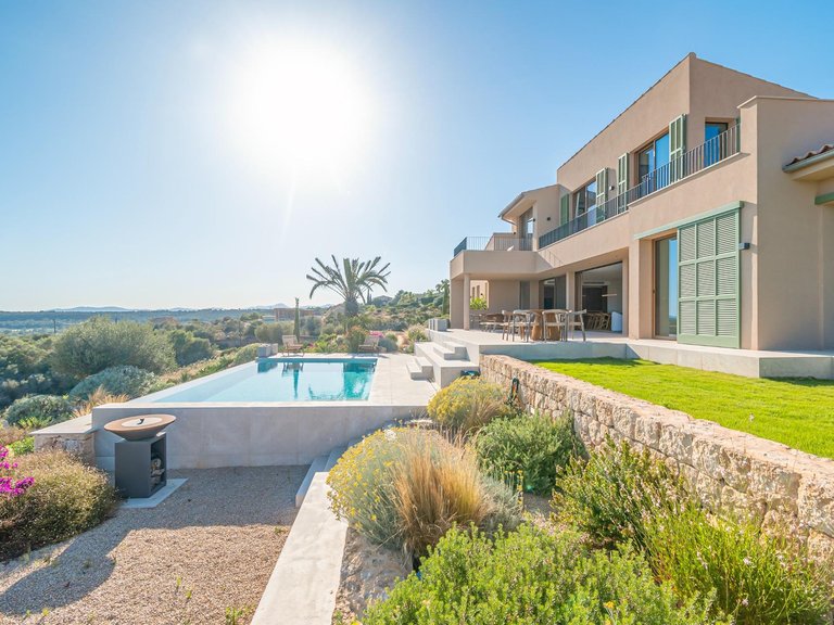 Villa for Sale in Puntiró, Palma De Mallorca, Balearic Islands 10