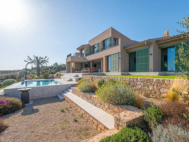 Villa for Sale in Puntiró, Palma De Mallorca, Balearic Islands 11