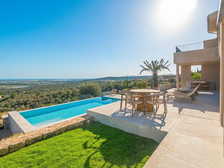 Villa for Sale in Puntiró, Palma De Mallorca, Balearic Islands 15