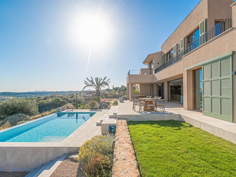 Villa for Sale in Puntiró, Palma De Mallorca, Balearic Islands 16