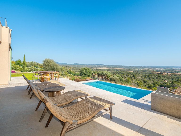 Villa for Sale in Puntiró, Palma De Mallorca, Balearic Islands 17