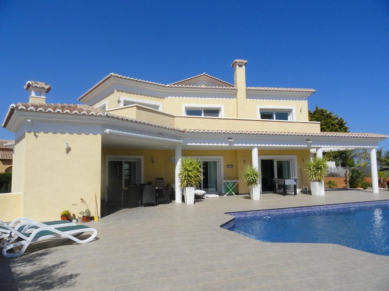 Villa for Sale in Calpe, Alicante 1