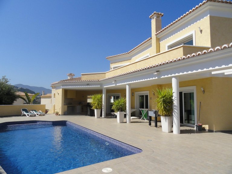 Villa for Sale in Calpe, Alicante 4