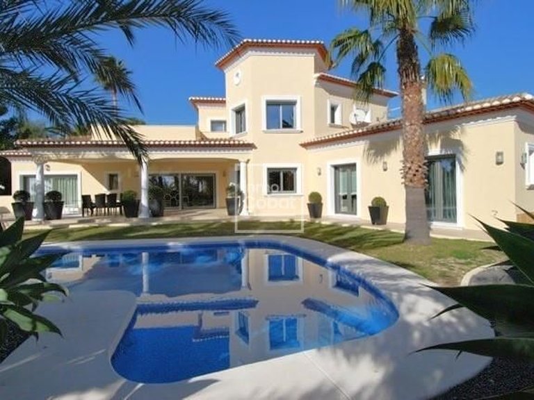 Villa for Sale in Benissa, Alicante 1