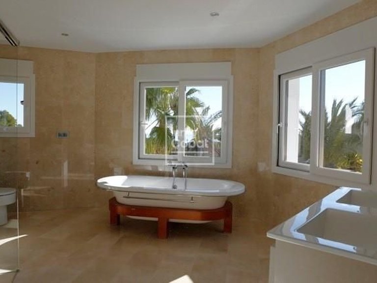 Villa for Sale in Benissa, Alicante 13