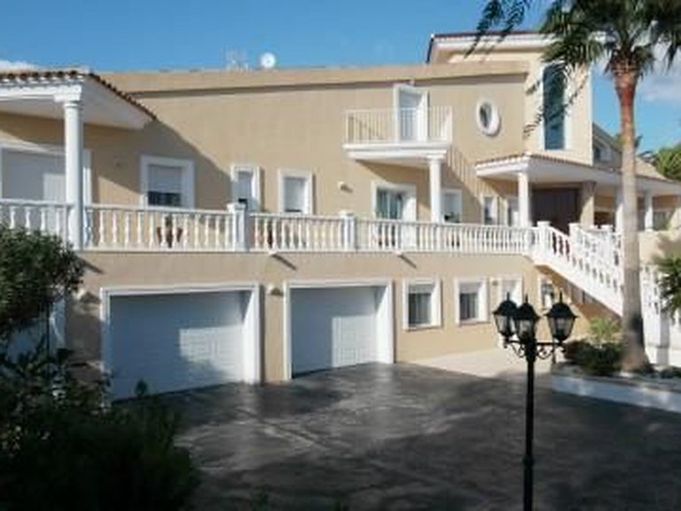 Villa for Sale in Escandinavia, L'alfas Del Pi, Alicante 3