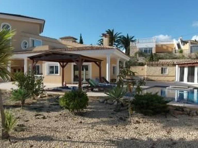 Villa for Sale in Escandinavia, L'alfas Del Pi, Alicante 6