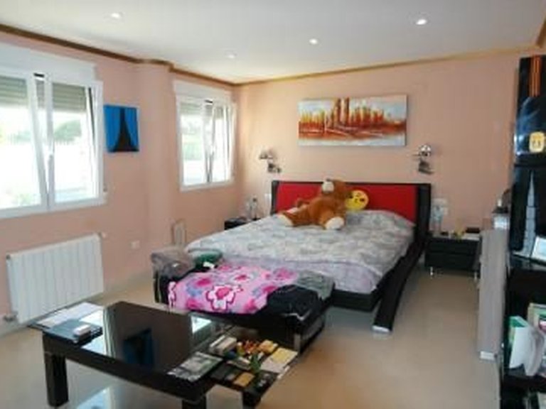 Villa for Sale in Escandinavia, L'alfas Del Pi, Alicante 9