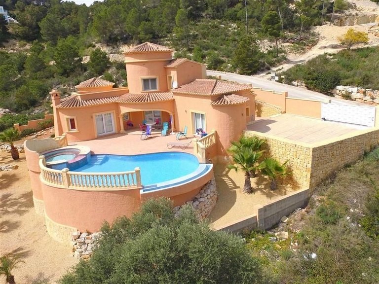 Villa for Sale in Tosalet, Jávea - Xàbia, Alicante 1