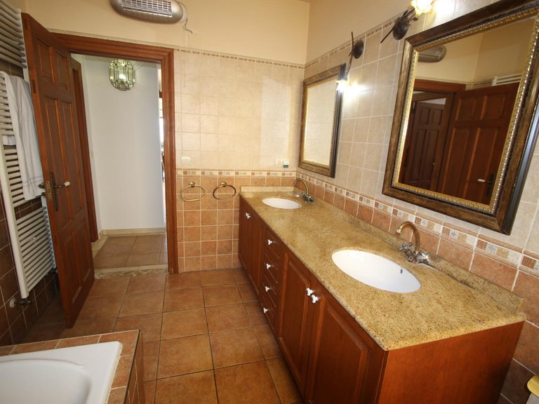 Villa for Sale in Callosa D en Sarria, Callosa D'en Sarrià, Alicante 33