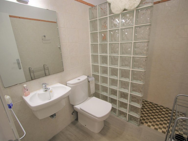 Villa for Sale in Callosa D en Sarria, Callosa D'en Sarrià, Alicante 36