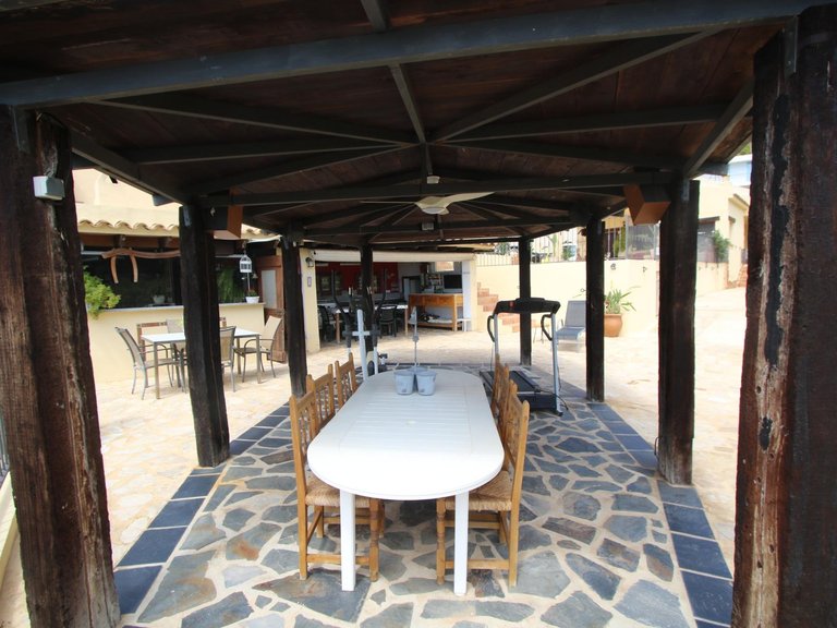 Villa for Sale in Callosa D en Sarria, Callosa D'en Sarrià, Alicante 38